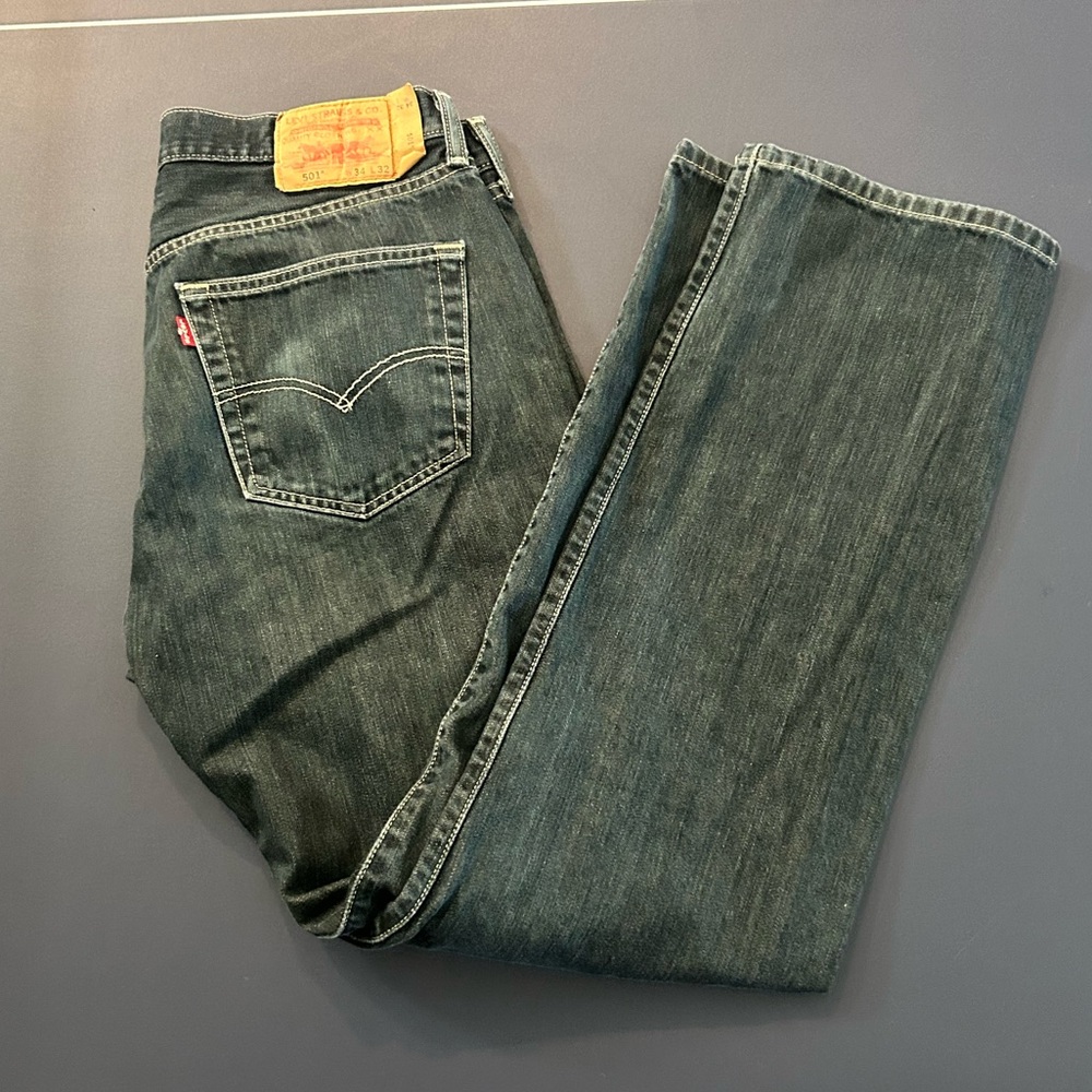 Levi’s 501 dark blue jeans 34x32